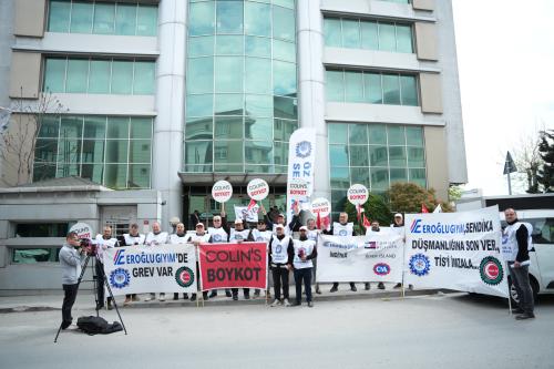 COLİN’S EROĞLU MODA’DA GREV: ÖZ İPLİK İŞ 1 MAYIS’A HAK MÜCADELESİYLE GİRİYOR